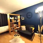 Superbe Studio A Deux Pas De La Gare De Chartres